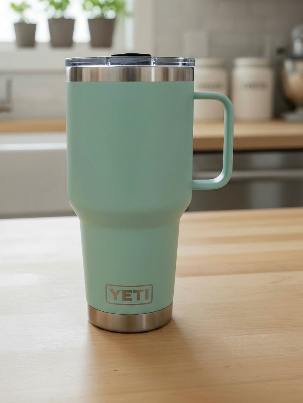 YETI Rambler w/Handle 30oz. Sea Foam Aqua Travel Mug w/Mag Slide Screw Lid.